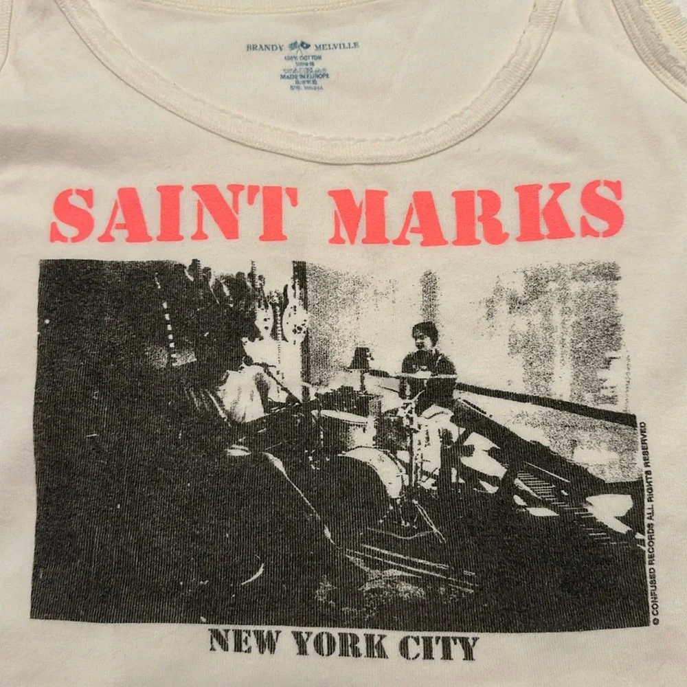 Brandy Melville graphic tank top - Picture 4 of 4